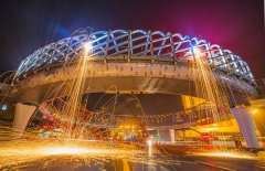 山東滕州市善國(guó)路-荊河路交叉口重鋼結(jié)構(gòu)人行天橋